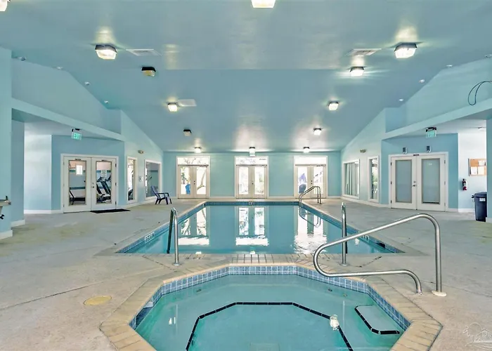 Apartment Beachcomber Bliss 38c By Pkrm Pensacola